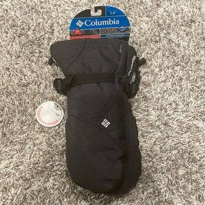 COPY - Columbia woman’s insulated ski mittens new with tags